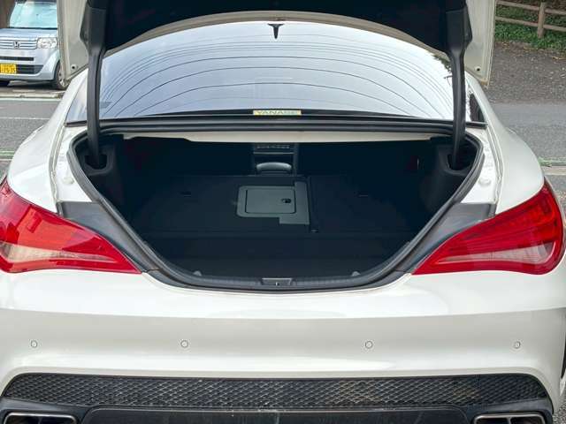 大きなトランクスペースがございます！
