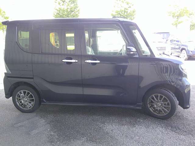 函館店の展示台数は約90台！