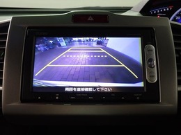 ◆ギアをバックにした際にガイドライン付きのバックカメラが映し出されますので後方運転も安心♪またポイント5四日市松本店では買取車両を直接展示してますので前オーナ-様の使用状況・整備履歴も把握しています♪