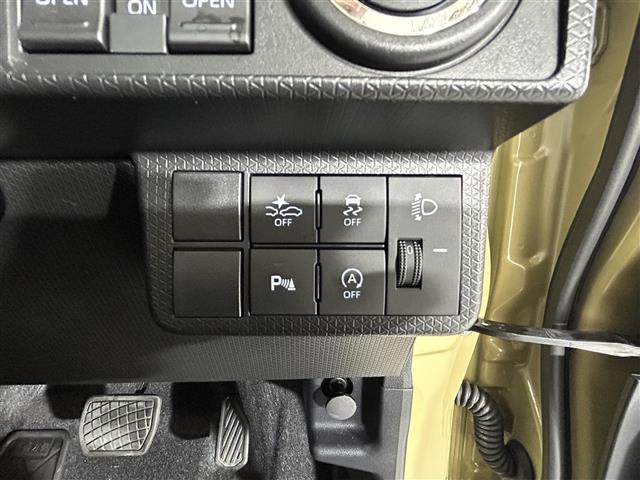 気になる車はすぐにお問い合わせください！画面右側の0066から始まる無料ダイヤルからお問い合わせ下さい！専門スタッフがお車のご質問にお答えいたします！