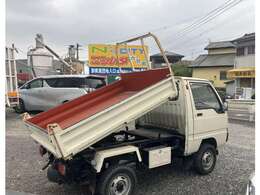 【責任を持って確 実にお届けします】当店は全国どこでも納車できる体制を整えており、離島・県外のお客様からも多数ご覧いただいております。お客様の大切な車を確 実にお手元へお届けします。