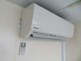 家庭用エアコン！どんな場所での販売も搭載の発電機でエアコンが稼働できます。