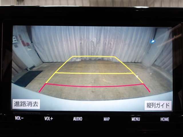 バックモニター付きなので車庫入れもラクラクです♪