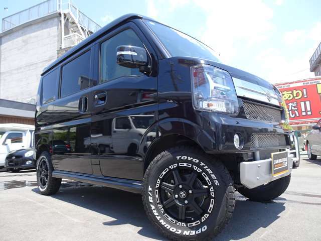 カッコイイ デザインのplusline製リフトアップ仕様車です☆