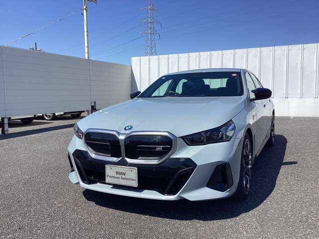 ≪BMW Premium Selection≫ ご購入後、2年or1年間走行距離無制限保証！万一、修理が必要な場合は工賃まで含めて無料で対応！全国のBMWディーラー対応可能ですので遠方の方も安心！（消耗品、後付け品除く）。
