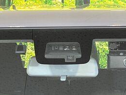 【スズキ　セーフティサポート】走行中に前方の車両等を認識し、衝突しそうな時は警報とブレーキで衝突回避と被害軽減をアシスト。より安全にドライブをお楽しみいただけます。