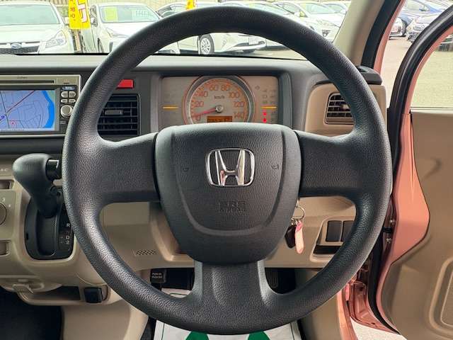 ★ハンドルまわりもスッキリしていて運転もしやすいですよ★