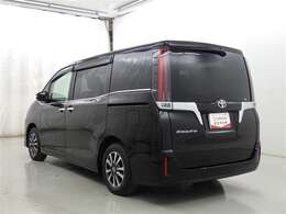 荷物をたっぷり載せて広々ドライビング♪夏でも冬でも、アウトドアやショッピングを思い切り楽しみましょう！