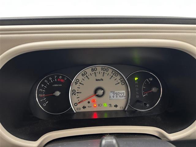【スピードメーター】メーターがシンプルで見やすく運転しやすいですね！