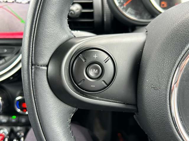 輸入車をお探しになられている方に貴方の大切な1台をお届けします。メーカーを較べて愉しんでください。