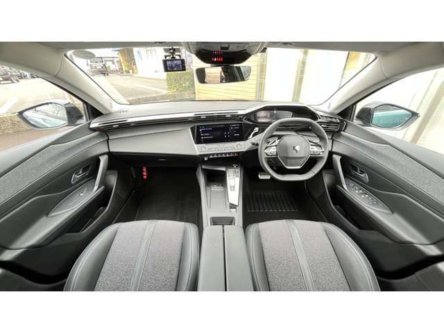 ・新車保証継承・ディスプレイオーディオ・AppleCarplay＆AndroidAuto・バックカメラ・LEDヘッド・前後ドライブレコーダー・ETC・アクティブセーフティブレーキ・BSM・RTA・禁煙