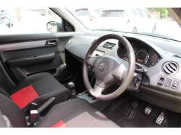 室内コンデションも良好な1台です！！是非、ご来店していただいて現車を見ていただければと思います！！