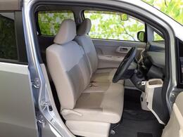 「この車の写真をもっと見たい」「状態が気になる」「この装備はついている？」どんな小さな疑問でもお気軽にお問い合わせください！