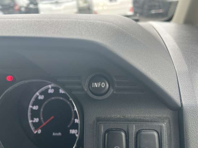 各種スイッチ類（使用の用途はスタッフにご質問下さい）