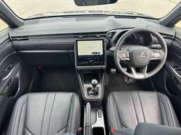 【インパネ全体】全方位で視界が広く、高い目線で運転もしやすいです！