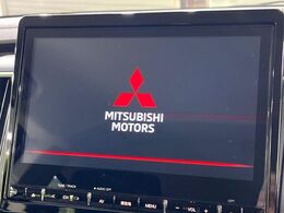【純正ナビ】人気の純正ナビを装備しております。ナビの使いやすさはもちろん、オーディオ機能も充実！キャンプや旅行はもちろん、通勤や買い物など普段のドライブも楽しくなるはず♪