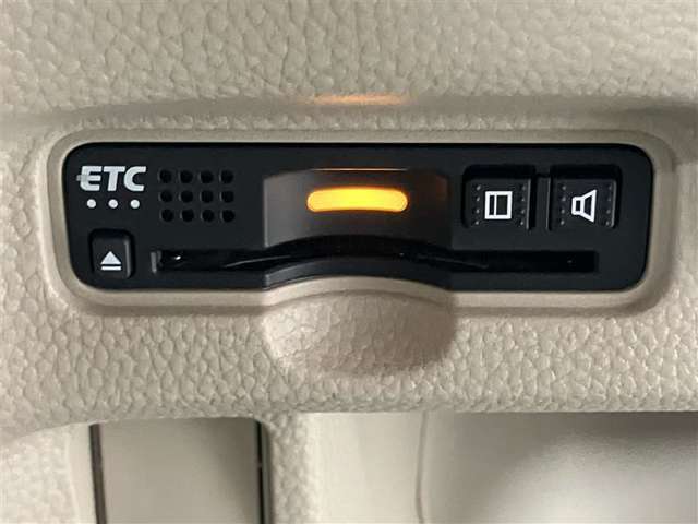 高速道路をスイスイッと通過の『ETC』付き！ETCカードをお持ちでない方は、トヨタETCカードもございますので、ご相談下さいね！
