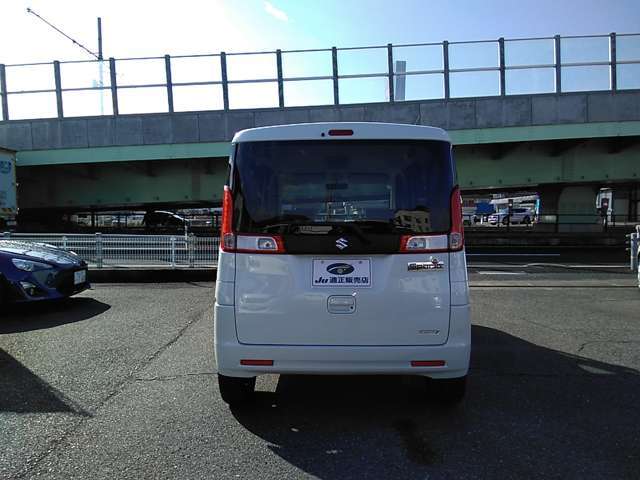 最短半年～最長3年までの保証があり、全国対応で遠方の方も近くのディーラーさんや資格のある整備工場にて修理できます。ご加入料金を最初にお支払いいただくだけで、修理にかかる費用や部品代はかかりません。