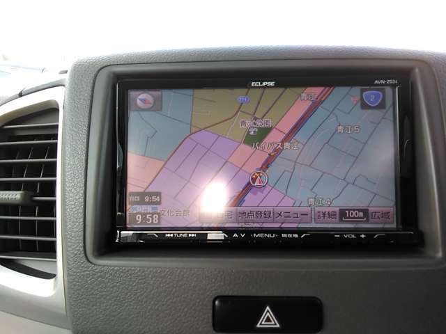 SDナビ・フルセグTV付き！　DVD再生・CD録音もOK！Bluetooth接続もできます♪