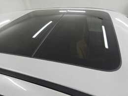 ☆自社のサービス工場（認証工場）も併設しておりますのでメンテナンスから車検までOK！損害保険資格を持つスタッフによるアドバイスもご利用下さい！