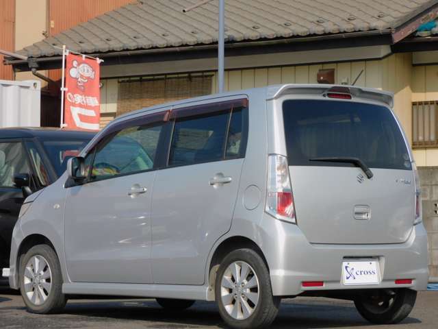 車検のコバック鶴ヶ島店は鈑金のモドーリーも併設しております。万が一の事故などの際にも、走行上の問題・外装の問題を一緒にご相談いただけます♪