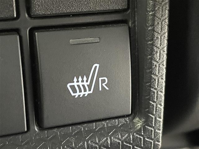 店舗にて現車の確認もいただけますので、お電話で在庫のご確認の上是非ご来店くださいませ！！！