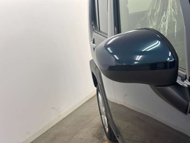 当店はお客様との会話を通じて、ライフスタイルに合ったクルマ購入の実現に尽力します。