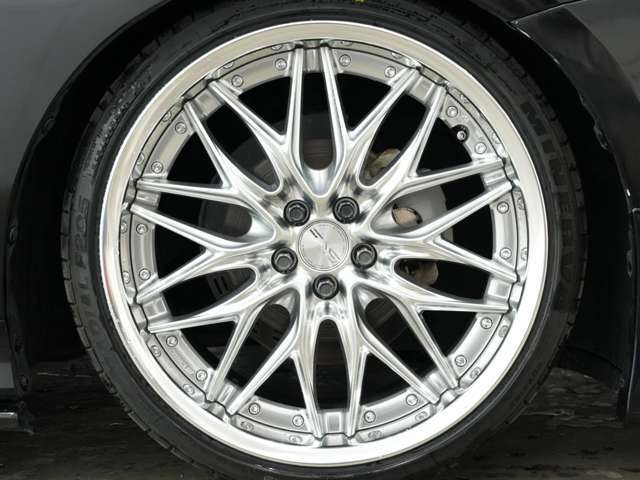 新品WORK　クヴェル19インチAW装着！！