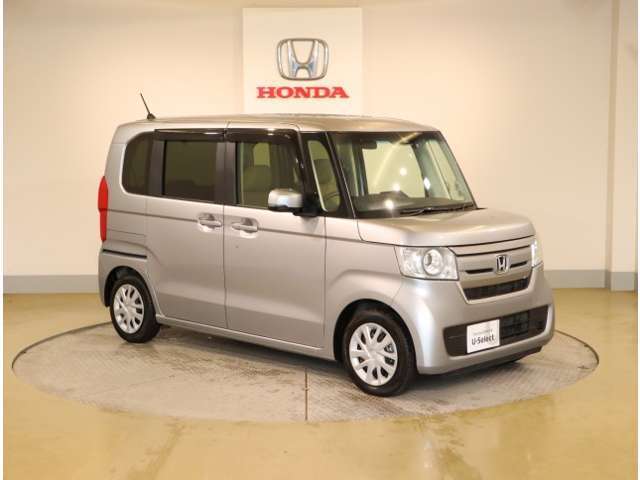 「自動車保険」と「あんしん特典」がひとつになったHondaのお店ならではの保険プランです。お客様のカーライフにより一層の安心をプラスします。