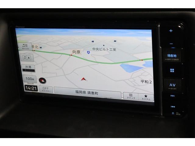 ナビを装備！　施設名などから、すぐに最適ルートを検索します。（機種によりナビやコネクトサービス等ご利用の際は、別途契約が必要となる場合があります）