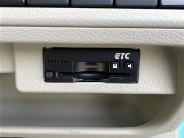 【ビルトインETC】内装に組み込まれたETCでシルエットもすっきりです。