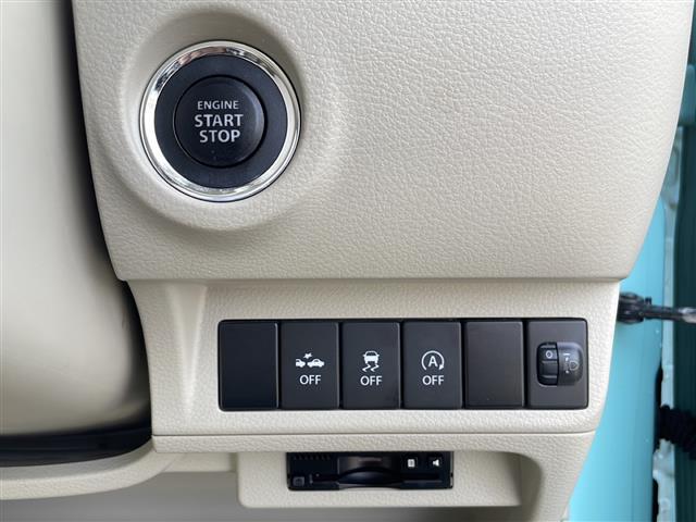 【内装の除菌消臭】車内の細菌やカビを除去しニオイの元となる菌の抑制をします。様々な物質に直接反応して酸化、分解します。人気オプションの一つです。