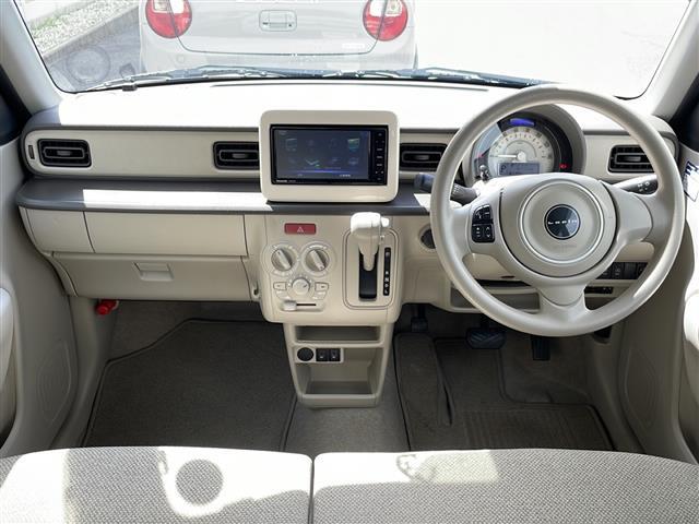 【内装の除菌消臭】車内の細菌やカビを除去しニオイの元となる菌の抑制をします。様々な物質に直接反応して酸化、分解します。人気オプションの一つです。