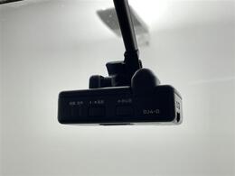 【ドライブレコーダー】映像・音声などの運転中の記録を残します。事故などを起こした起こされた時の証拠になりえますので、もしも時でも安心ですね。