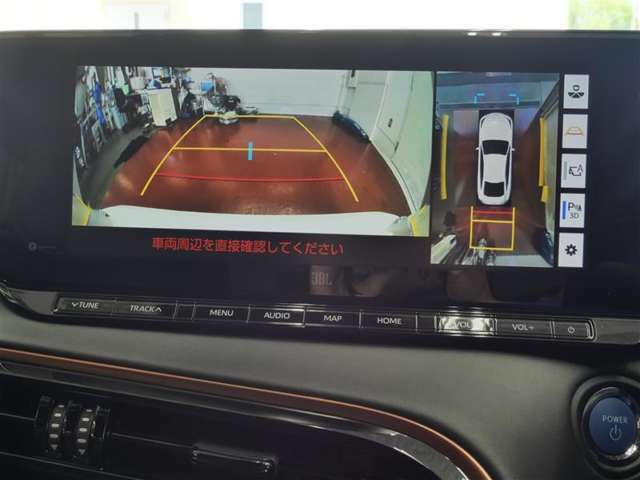 【全周囲カメラ】まるで上から車を見ている様に移ります☆縦列駐車や幅寄せ時に大活躍♪