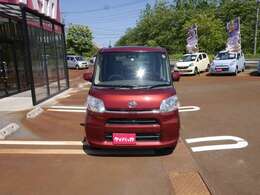 ■車体色　ファイアークォーツレッド