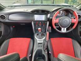 【インパネ全体】『インパネ全体』の画像になります。写真の内容に関してご不明点、ご質問等がございましたらお気軽にガリバー店舗までお問い合わせください。