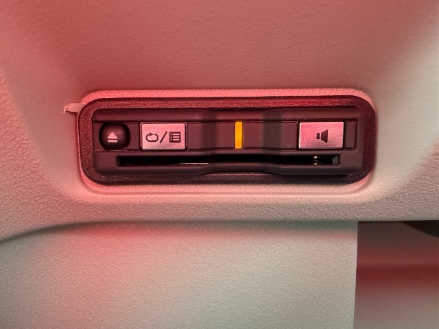 ETCを装備していますので料金所もキャッシュレスでスムーズに通過出来ます♪