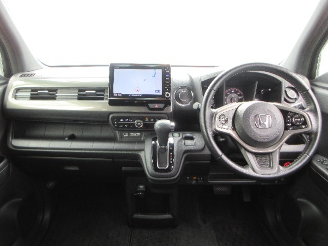 当店ページをご覧いただきましてありがとうございます。ホンダ認定中古車ディーラ-『U-Select御殿場』です♪スタッフ一同お客様のご来店を心よりお待ちしております！