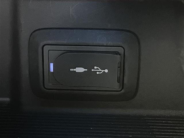 【運転席操作部】快適なドライブを楽しむための機能が装備されています！運転席から触れるので、使いやすいです！除菌プランいれていただくと、さらに清潔で安心していただけます！