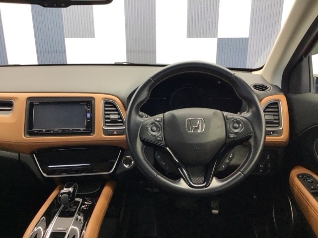 運転しやすいインパネ周りです！見やすいレイアウトで快適なドライブをサポートします！