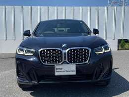 ご納車前には、BMWを熟知したメカニックによる100項目の点検・整備を行います。不具合箇所、交換時期に達している部品に関しましては、全て当社負担で交換してからのご納車となります。