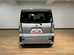 国道1号線沿い（京都方面）にございます。公共交通機関ですと京阪電車「枚方市」（京橋から特急で1駅）よりバス「国道池ノ宮」徒歩約5分です。