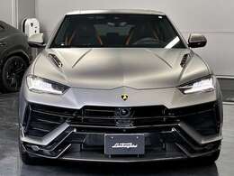 RimsPelope 23 with Titanium Wheel Bolts  Shiny Black/Panoramic Roof/Bicolor Sportivo Leather with Performante Trim/Full Electric Front Seats with Ventilation and Massage/Advanced 3D Bang＆Olufsen Soud