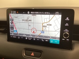 アップルカープレイ・アンドロイドオート対応純正ナビ搭載です。知らない道も安心ですね！