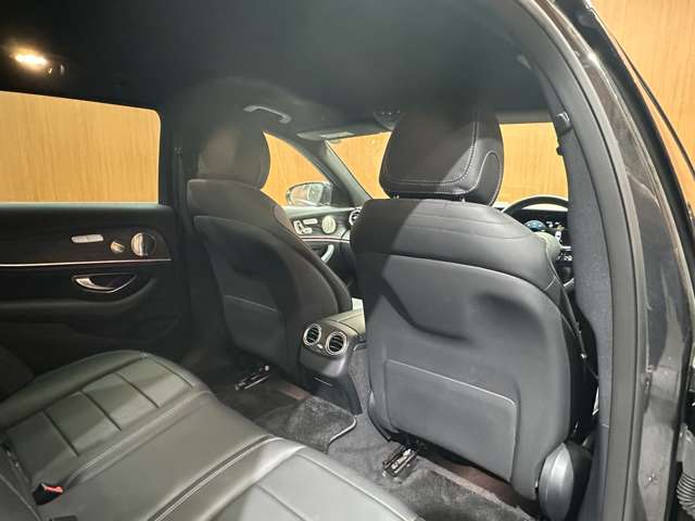 ご納車から最長5年保証もご用意しております。走行距離は無制限です。詳細はお問い合わせ下さい。遠方の方もご安心ください。全国のLIBERALA、ガリバー店舗でもアフターサービスを行っております。