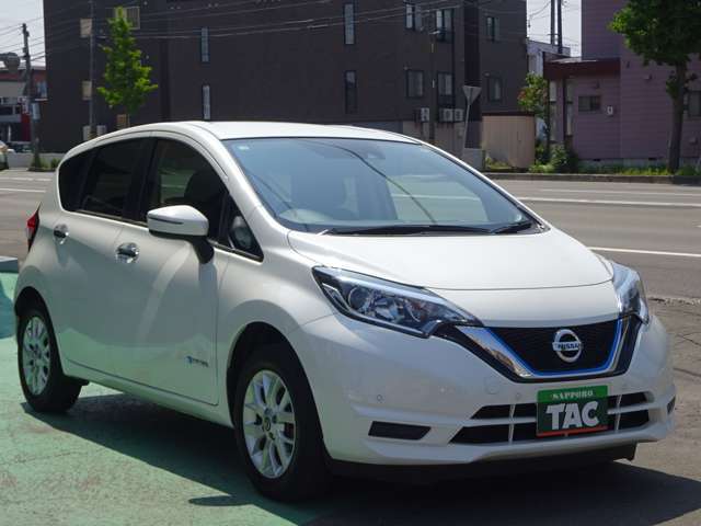 冬や曇った時に便利なドアミラーヒーター！これで視界良好！