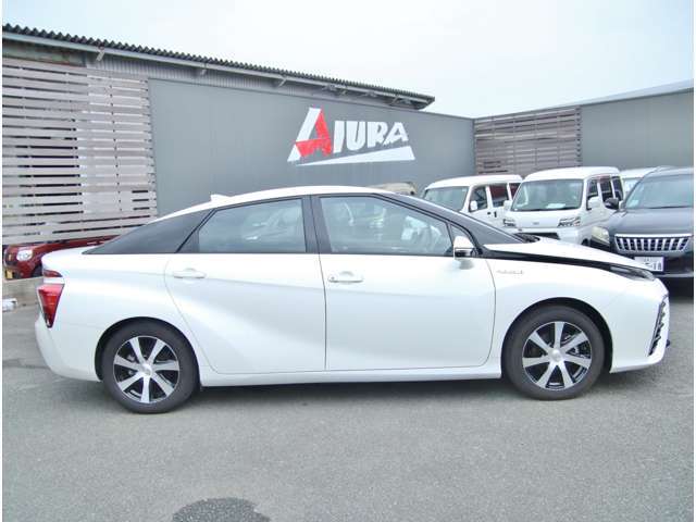 筑後エリアで車を買うなら相浦自動車！約150台展示をしている中から見て選べます。ドライブレコーダー、ガラスコーティング、保証、オイル交換、タイヤ交換、愛車買取、など多くのコンテンツを取り扱っています