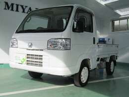 土・日も営業 ！突然のトラブルや故障にも素早く対応いたします！「車の調子がおかしいな」と思ったら、当店へお越しください。皆様のご期待に添えられるよう、精一杯努力させていただきます。