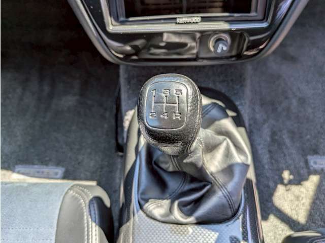 店頭での車両確認承ります！即納車可！お気軽にお問い合わせください。